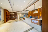Giri Hotel