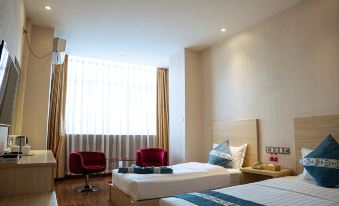 Yuzhong Longshan Hotel (New World Shopping Mall)