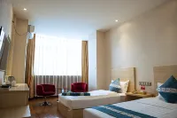 Yuzhong Longshan Hotel (New World Shopping Mall)