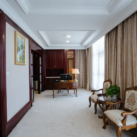 Riverside Hotel