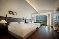 Hengxuan Hotel (Zhongxian Wanda Plaza) - balcony