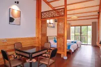 Guanshan Yuehu Homestay (Beibu Gulf University Town) - balcone