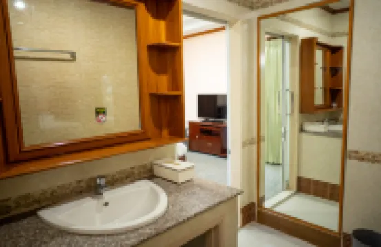 Keith Ratchaburi Hotels in Kamphaeng Saen