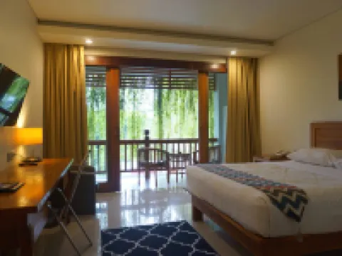 コモド ロッジ コモドのホテル