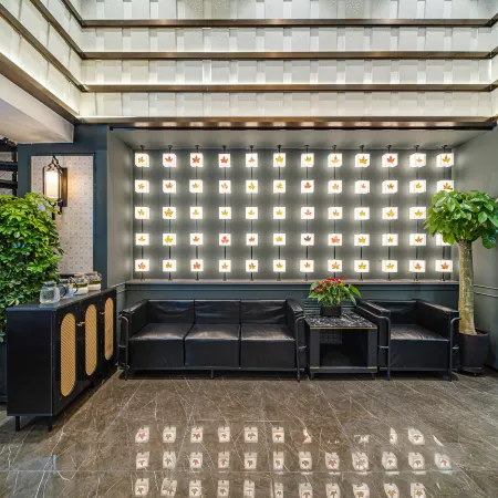 Jifeng International Hotel (Urumqi Youhao Road Business District Branch)