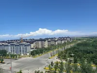 Zhongsheng Business Hotel - parking