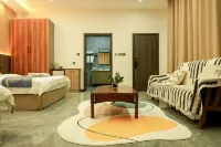 Huocheng Guozigou Shuimu Countryside Villa - بار