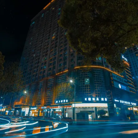 Chenzhou Yunshang Apartment (Wuling Square)