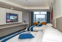 Golmud Molandi Hotel Hotels near Chaerhan Salt Lake