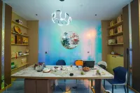 Shiqian Yunjing Oriental Smart Hotel