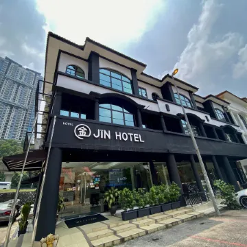 Jin Hotel Отели рядом с достопримечательностью «Торговый центр Summit USJ»