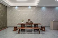 Devixuan Homestay (OMG Heartbeat Paradise Branch) - Pools