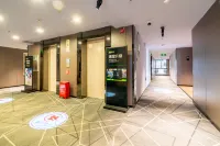 Maple Leaf E-sports Hotel (Kunming Railway Station)