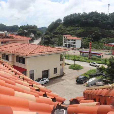 Longyan Jinma Hotel