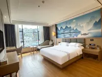 Kaijing Grand Hotel (Jinping Passenger North Station) Hotels in Jinping