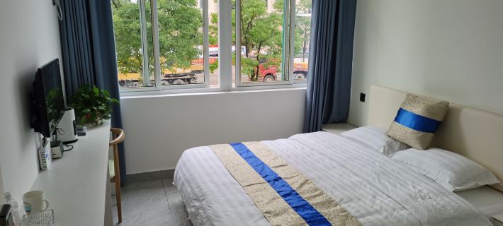 Longxin Hotel Hotel di Chizhou