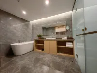 Zhengning International Hotel - Parkplatz