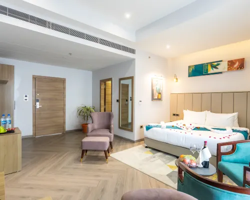 De Crown Inn Hotels in Tilottama