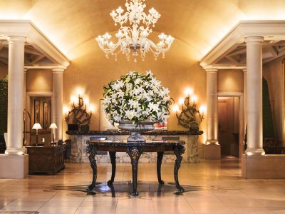 フロントデスク ホテル阪急インターナショナルの写真