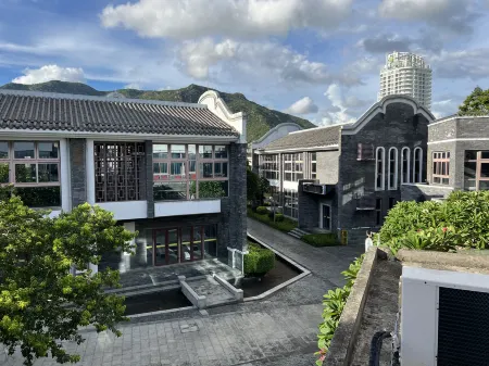 Hailai Courtyard Villa B&B Отели рядом с достопримечательностью «Jinyintan Beach»