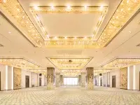 فندق ومنتجع راديسون بلو، أبوظبي الكورنيش Hotels near كاسر الأمواج في أبوظبي