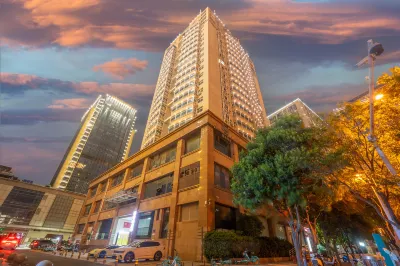 런청 호텔 He'nan Jinfu International College 주변 호텔