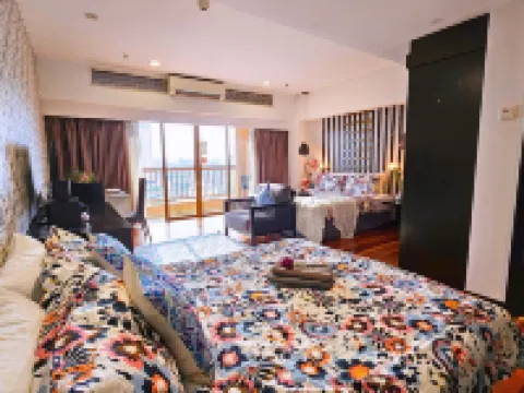Sunway Studio Homestay Next to Sunway Pyramid Mall & Lagoon by Cloud Host