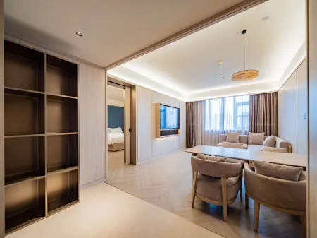 Star Season Hotel (Xi'an Xianyang International Airport Art Center Subway Station) Отели рядом с достопримечательностью «Zhangyu Ruina Chateau»