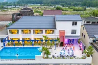 LUSHIN HOTELS&RESORTS