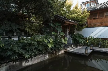 Taihe Yunlu Courtyard Hotel Отели рядом с достопримечательностью «Taihe Gymnasium»