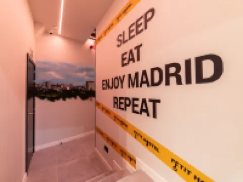 プチ  ホステル ラ ラティーナ - 大人限定 マドリードのホテル