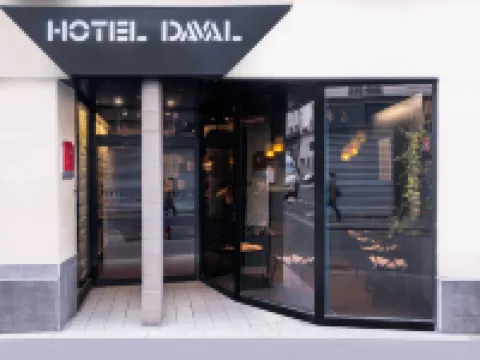 Hôtel Daval Hôtels à proximité de : Le Marais