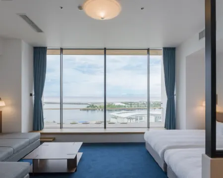 ราคุเทน สเตย์ อตามิ โรงแรมในอะตะมิ