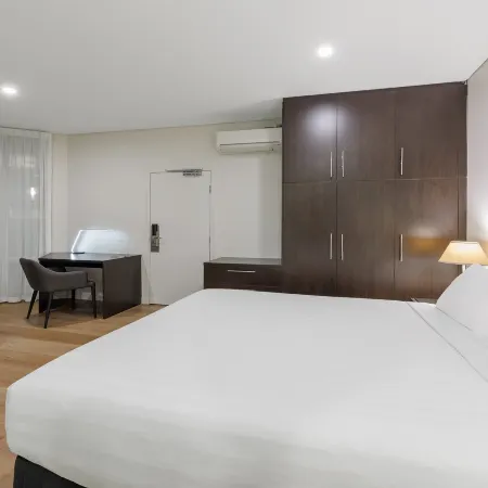 Oaks Melbourne on Collins Suites Отели рядом с достопримечательностью «Аквариум Мельбурна»