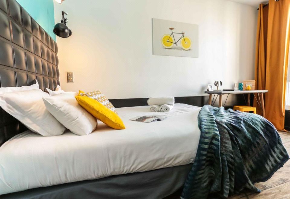 2. 아티 파리 포르..