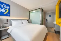 7 Days Inn (Dongying Qiuyue Lake Huaihe Road Branch)
