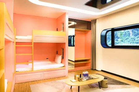 Moc Chau Island Mountain Park & Resort Отели рядом с достопримечательностью «Bản Áng Bản Du lịch Cộng Đồng»