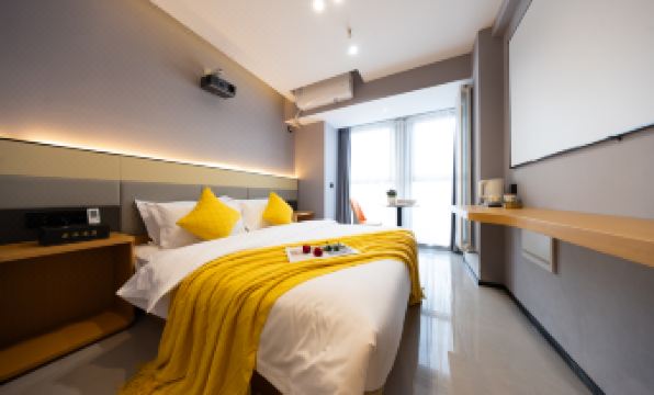 Zicheng Hotel (Provincial Orthopaedics Hospital Subway Station High-speed Railway East Station)