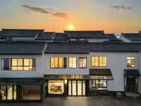 Floral Hotel·Huguang Hotel (Yaohu Town Store)