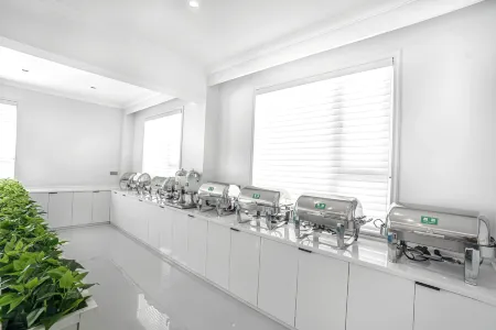 Furen Hotel Отели рядом с достопримечательностью «Baima'ao»