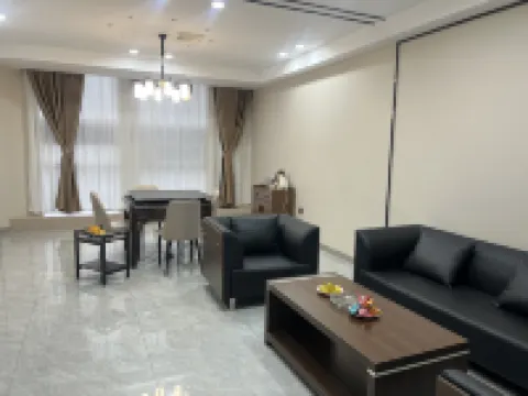 Yangzhong Urban Garden Hotel