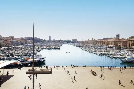 Grand Hôtel Beauvau Marseille Vieux-Port - MGallery Отели рядом с достопримечательностью «Arc de Triomphe ( Porte d'Aix )»