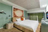 Chuxiong Shengjia Hotel
