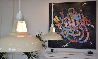 Luxury 2 Bedroom by Parc Monceau