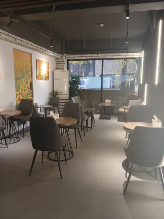 EASY STAY HOTEL Отели рядом с достопримечательностью «Национальный университет Чоннам»