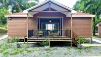 Palm Lake Resort