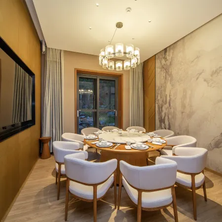 Lushan Tongyuan Yi Inn Yunjing Hotel (Lushan Scenic Area South Gate Branch)