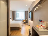 Jinjiang Hotel (Zhoukou Xiangcheng City Center Square)