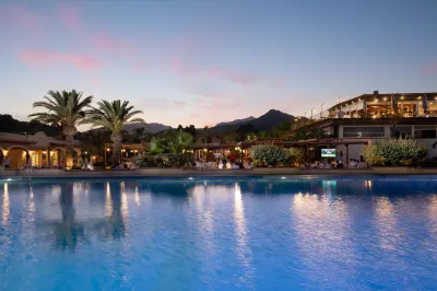 VOI Tanka Village Hotels in der Nähe von Vanity Beach Solanas