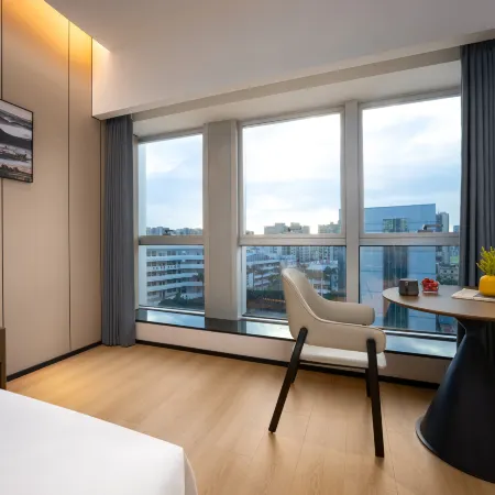 Yaduo Hotel (Foshan Dali Town Commercial Pedestrian Street Store)